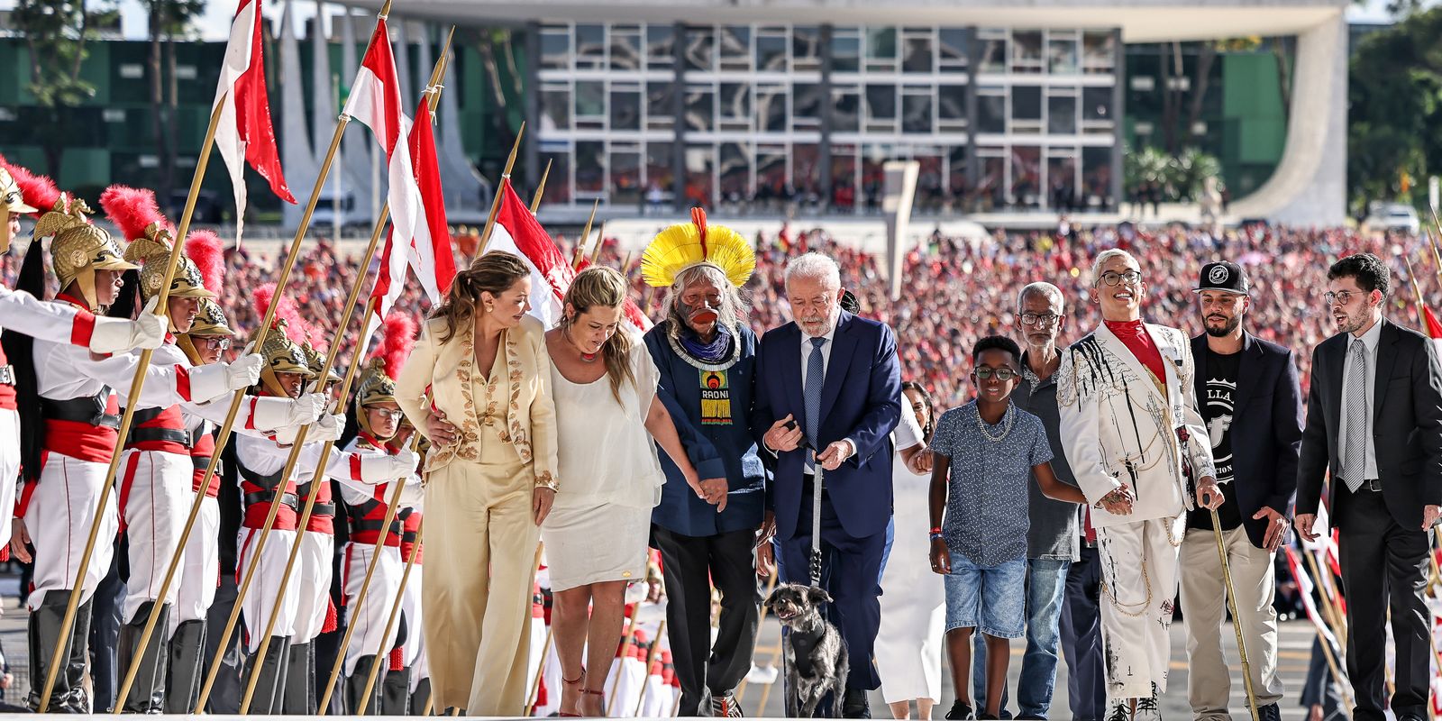 Relembre 2023 em 60 imagens de fatos marcantes