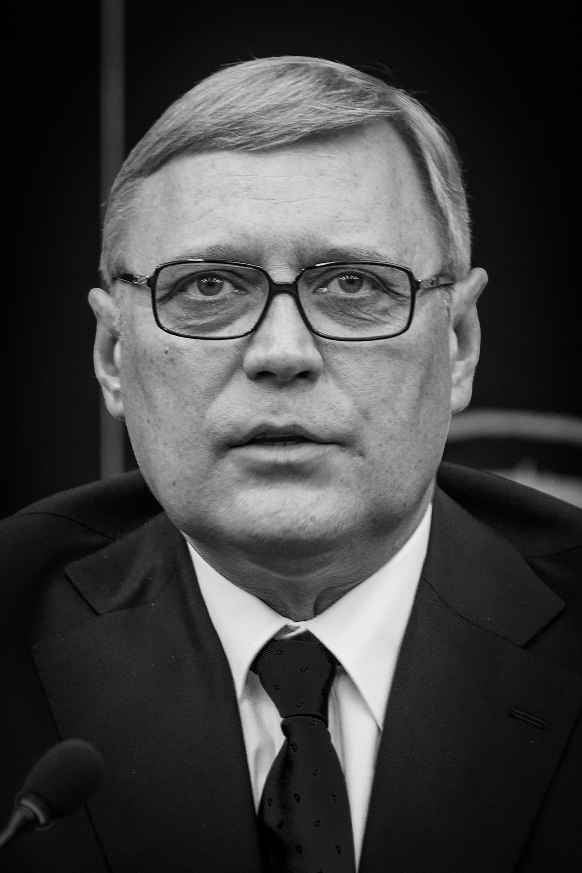 Ex-premier Mikhail Kasyanov é declarado “agente estrangeiro” e Moldávia impõe sanções contra Rússia