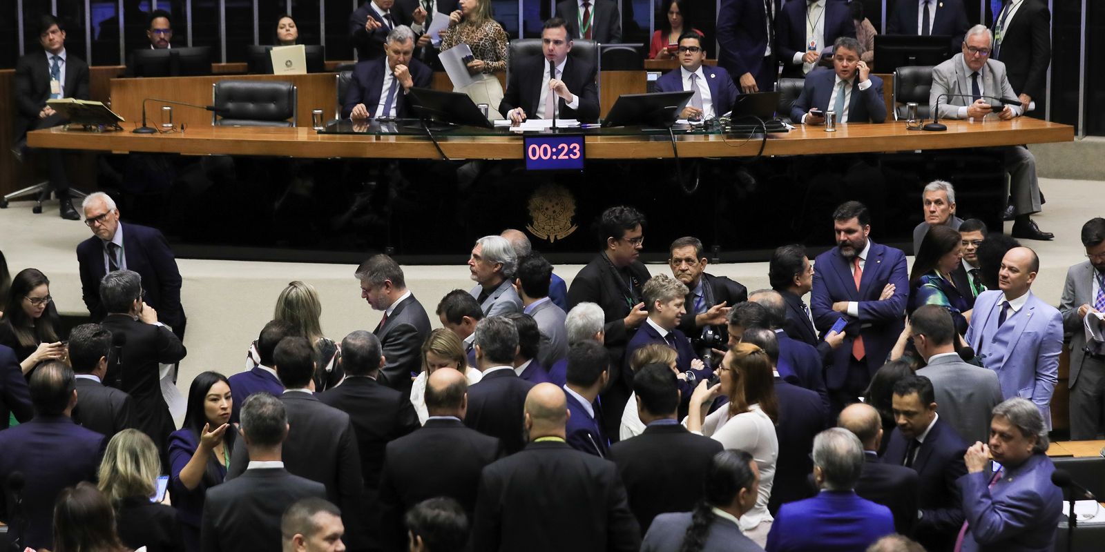 Congresso derruba veto à desoneração da folha de 17 setores econômicos