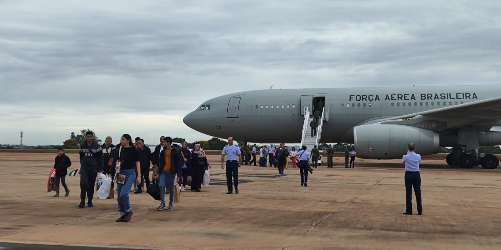 Terceiro grupo de repatriados vindos de Gaza chega ao Brasil