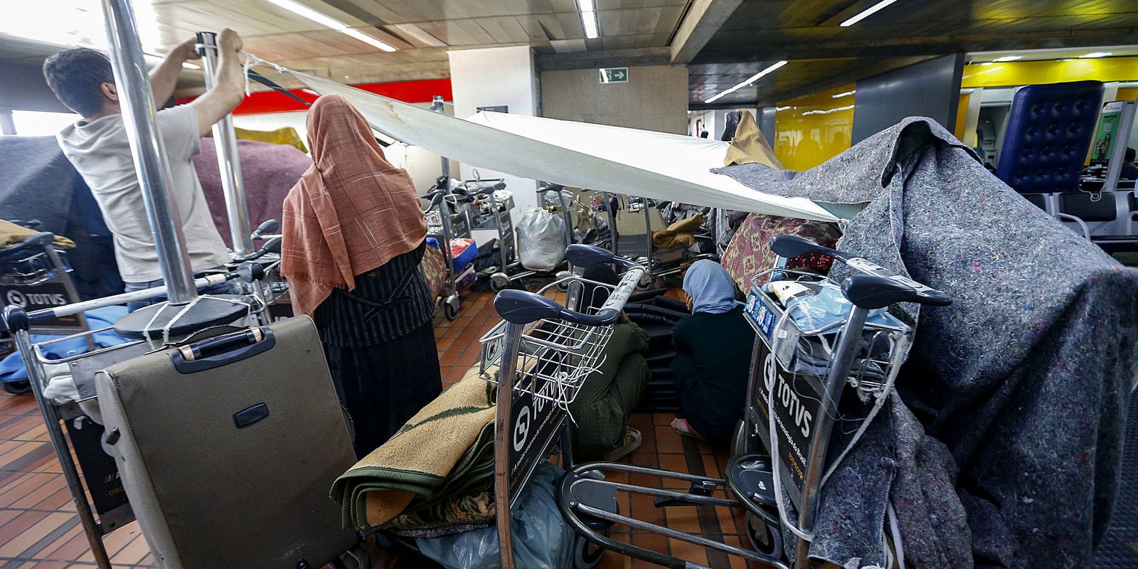 Aeroporto de Guarulhos tem 122 afegãos à espera de acolhimento