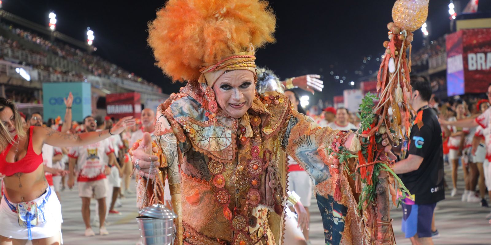 Ensaios técnicos levam emoção do público às escolas de samba do Rio