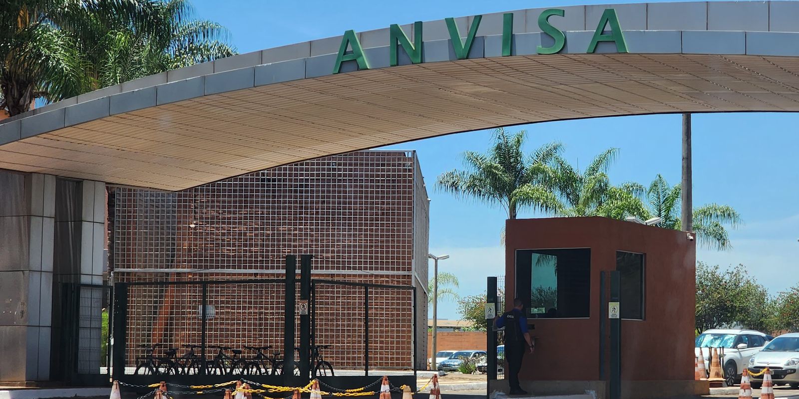 Concurso da Anvisa tem 50 vagas com salário de R$ 16,4 mil