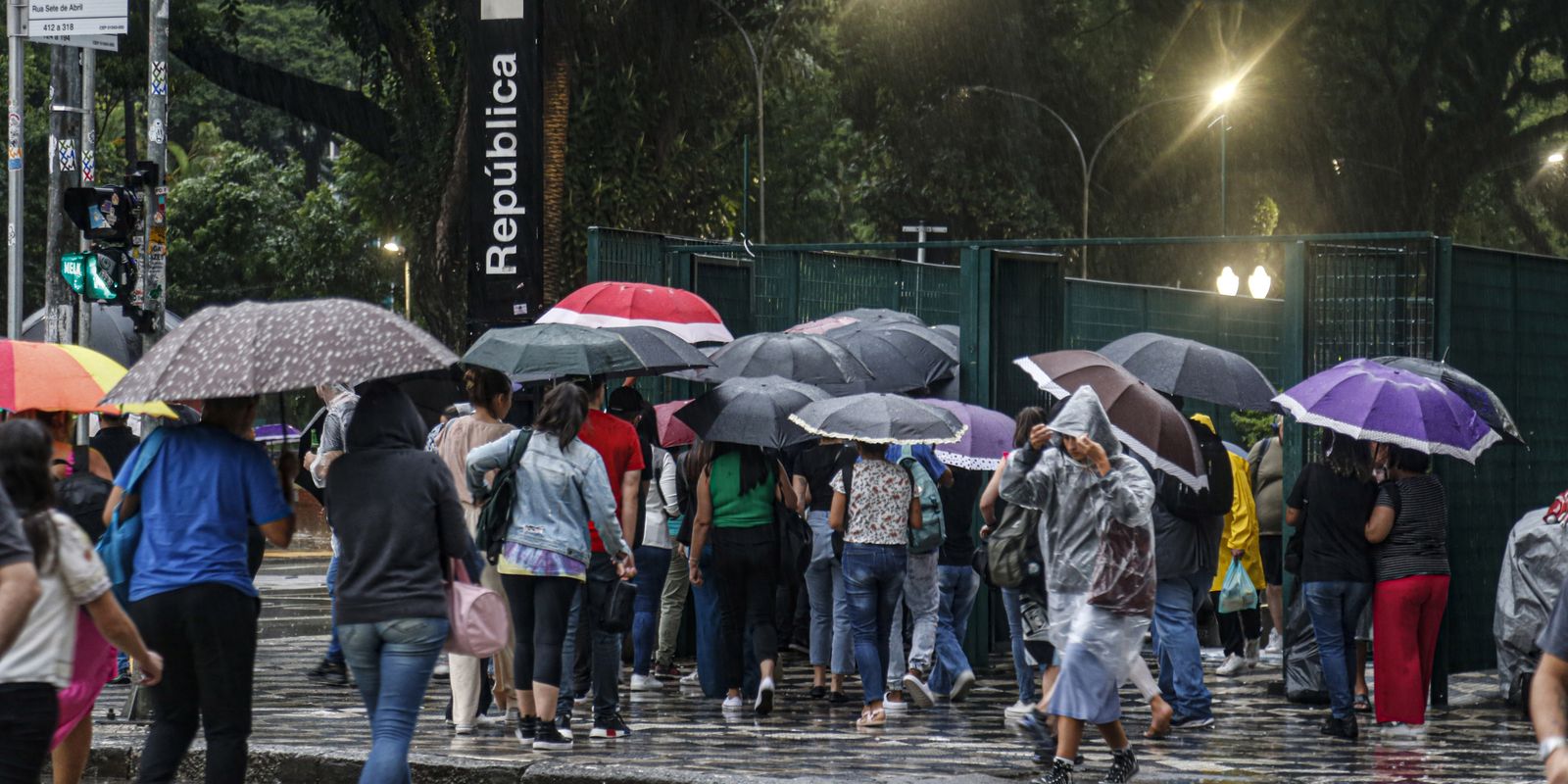 Região Sudeste tem alerta de temporais e deslizamentos até domingo