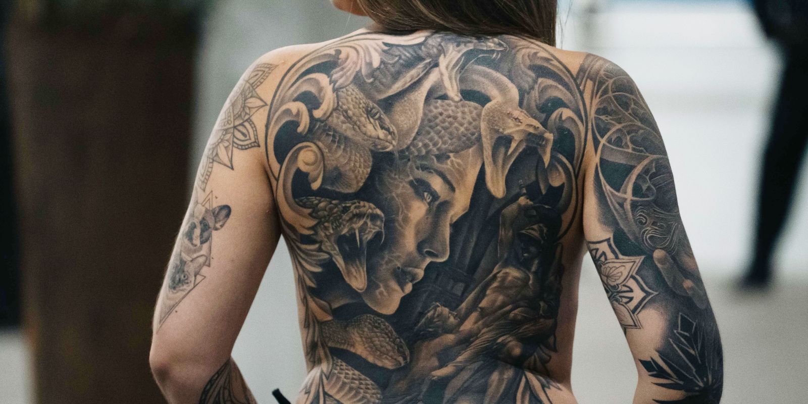 Tattoo Week terá cursos gratuitos para jovens de favelas do Rio