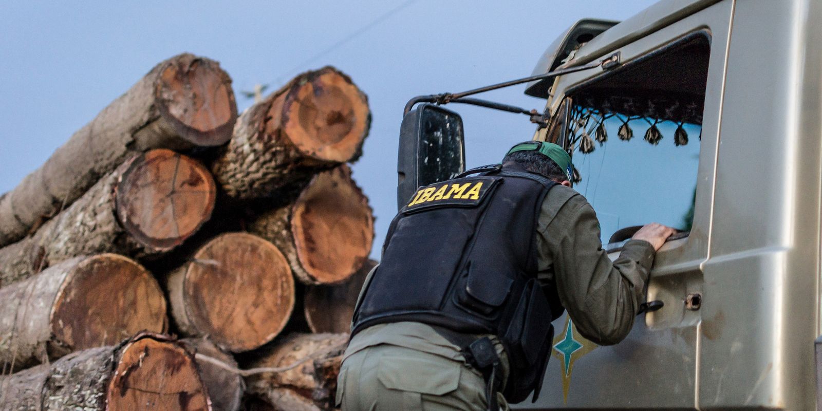 Servidores do Ibama prometem suspender fiscalização ambiental