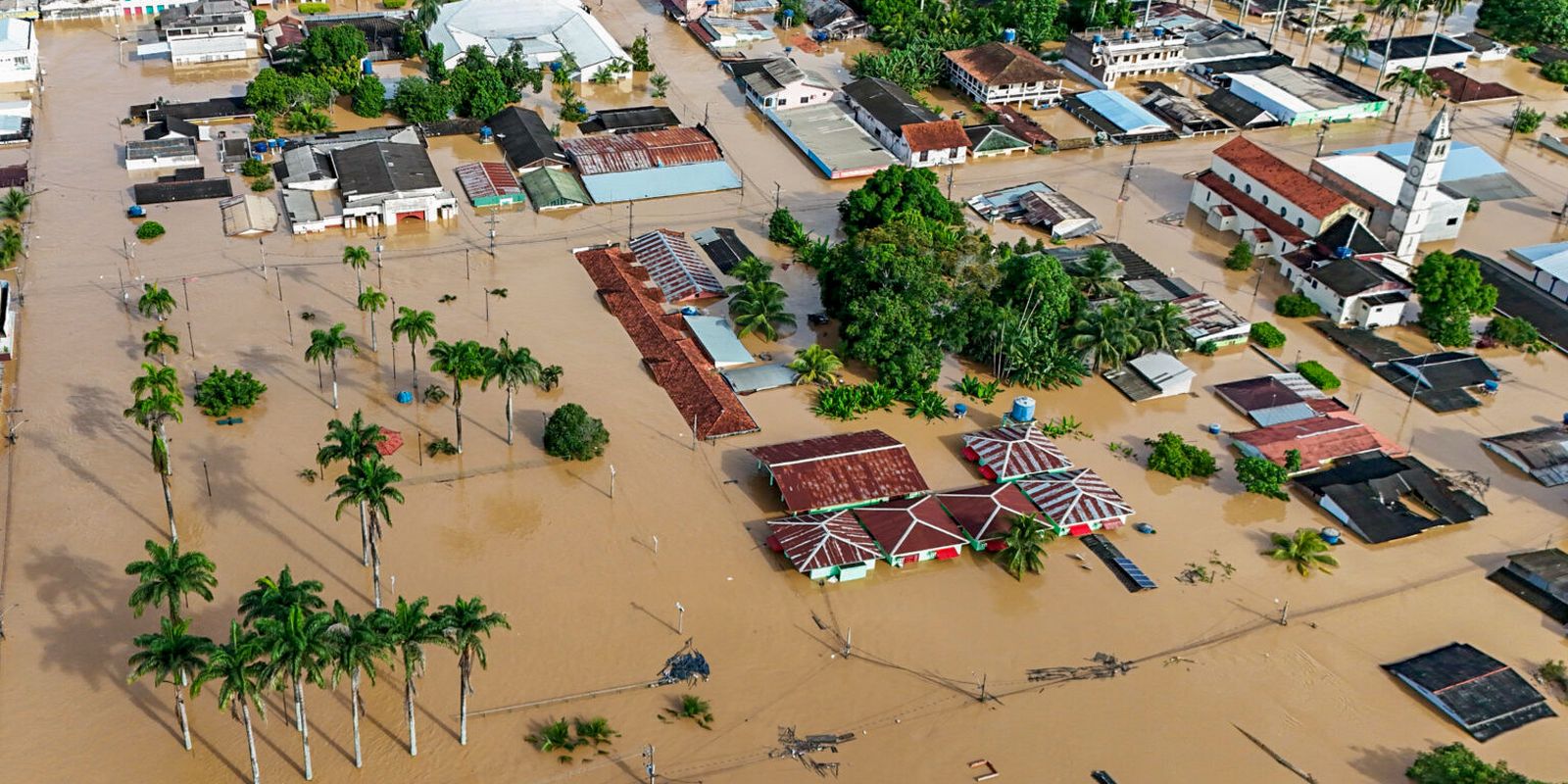 Brasiléia, no Acre, têm a maior cheia já registrada na história