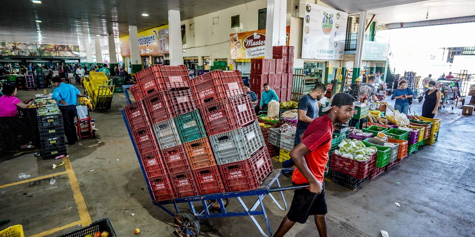 Cenoura, batata, banana, laranja ficaram mais caras em janeiro