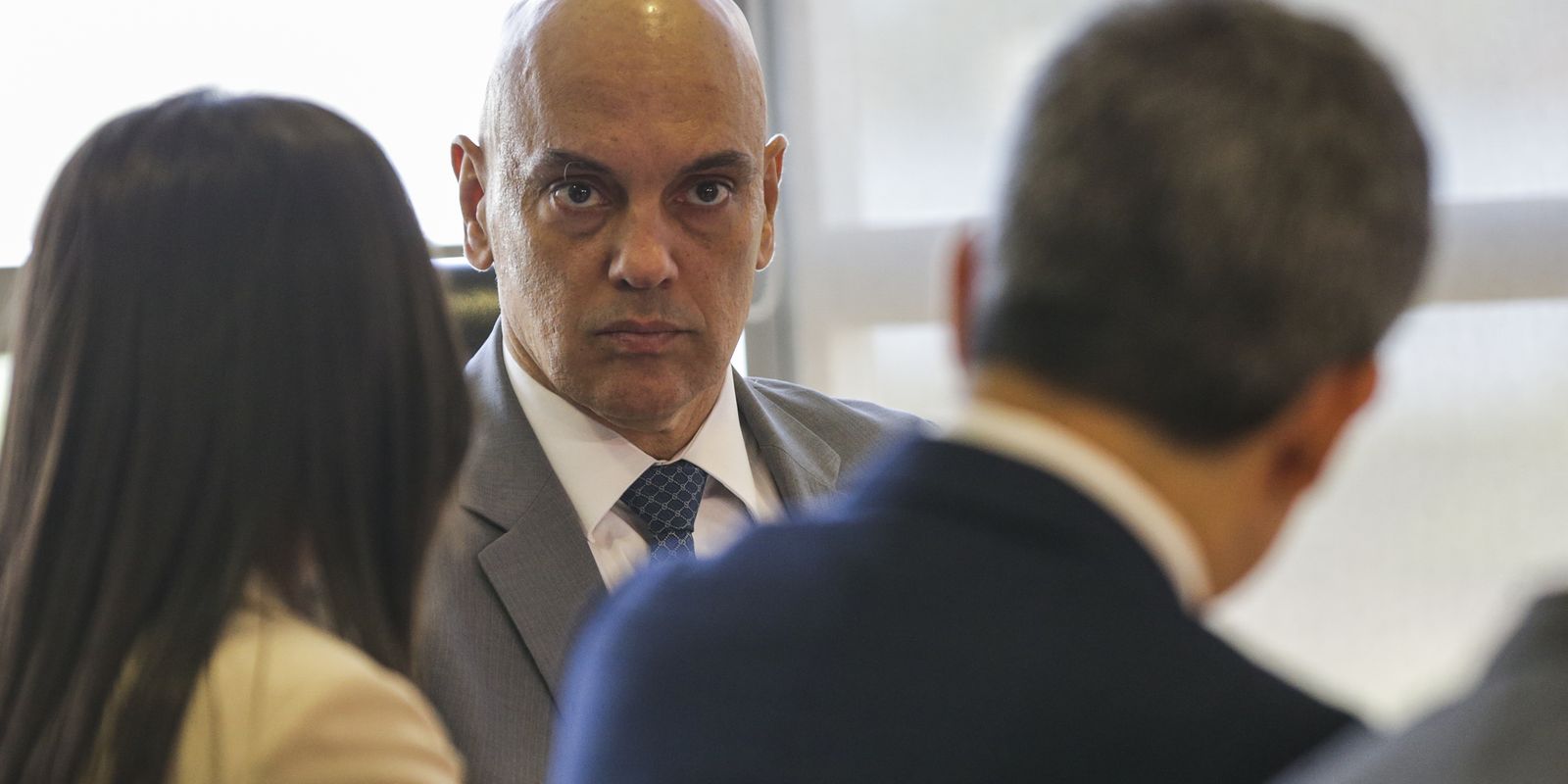 Bolsonaro pede afastamento de Alexandre de Moraes de relatoria