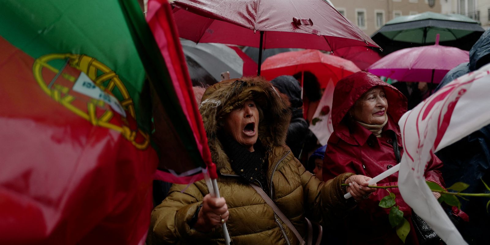 Eleições terminam em Portugal com abstenção entre 32% e 46,5%