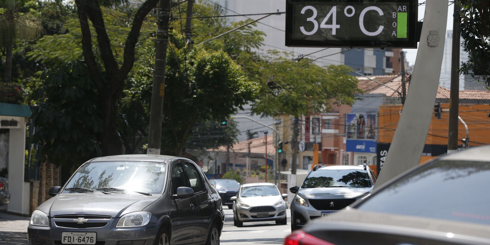 Massa de ar quente e seco atinge parte do Brasil até sábado