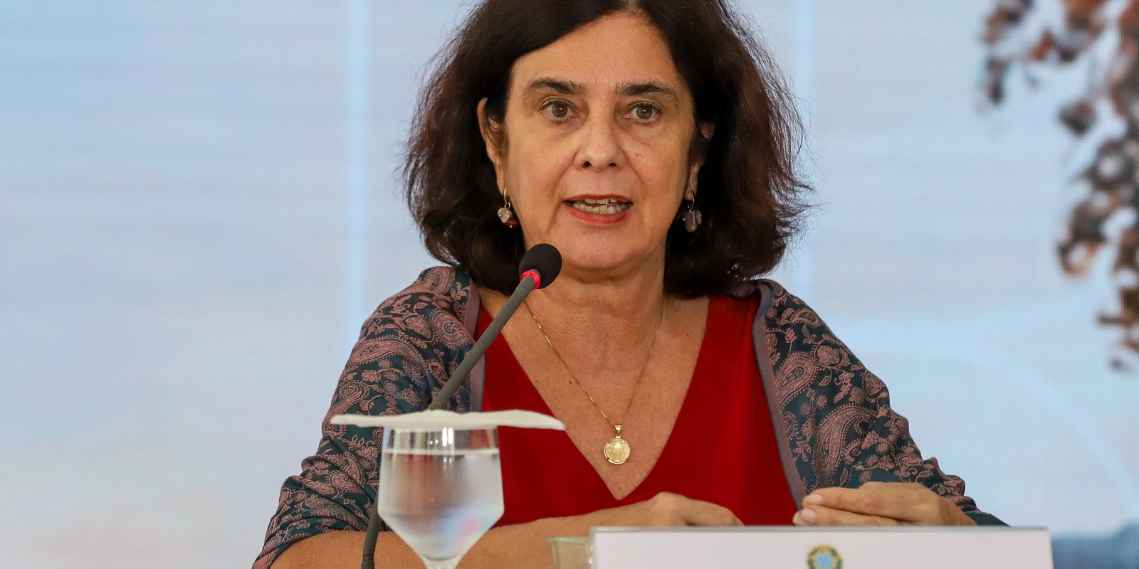 Acordo para produção nacional da Qdenga sairá em breve, diz ministra