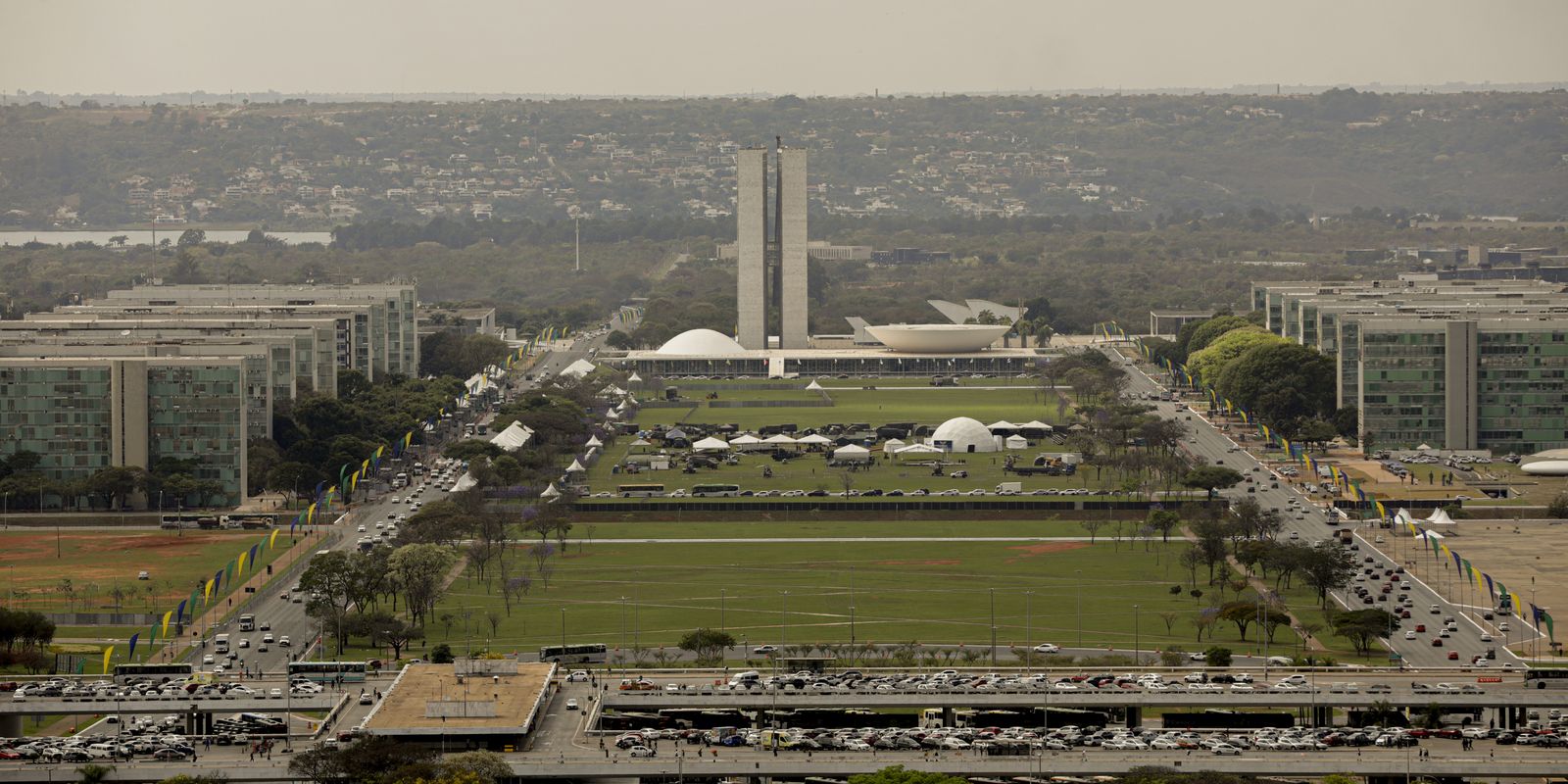 Dívida Pública sobe 2,25% em fevereiro e aproxima-se de R$ 6,6 tri