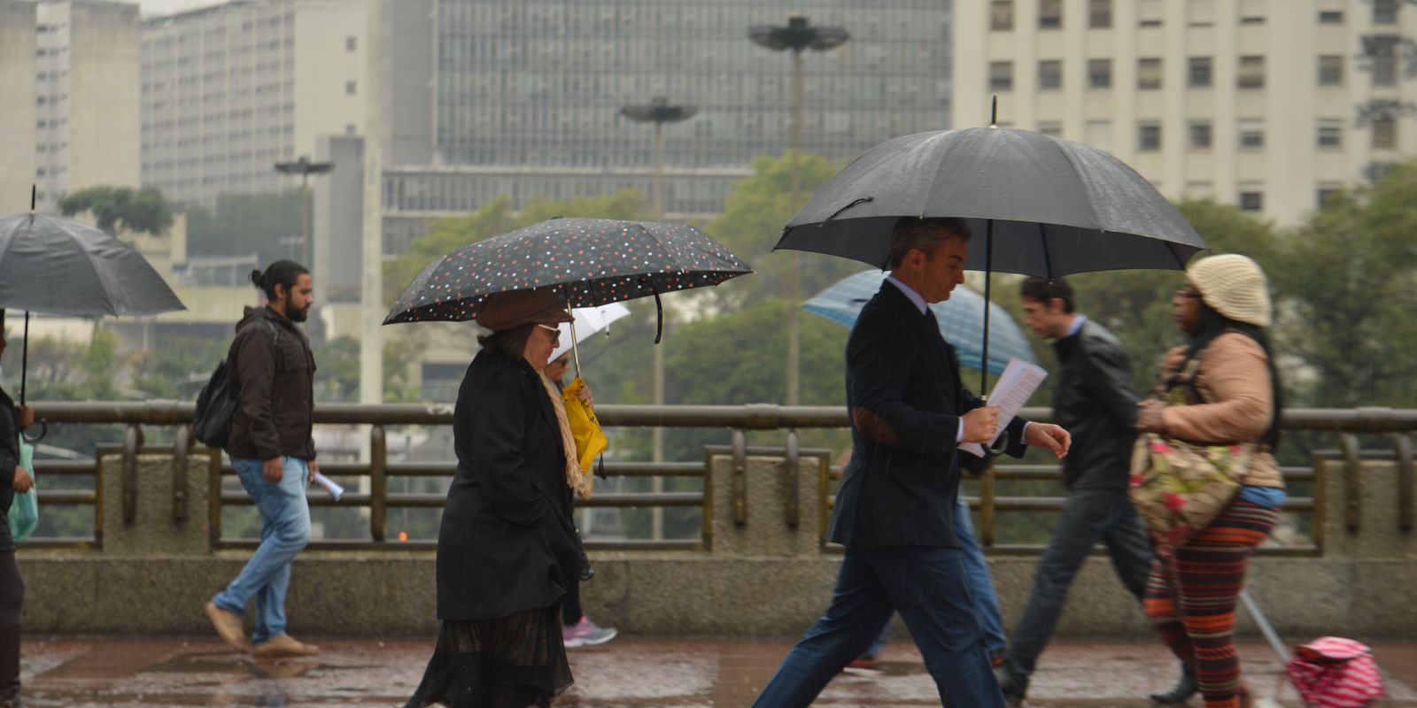 Fim do verão terá fortes chuvas em diversas regiões do país