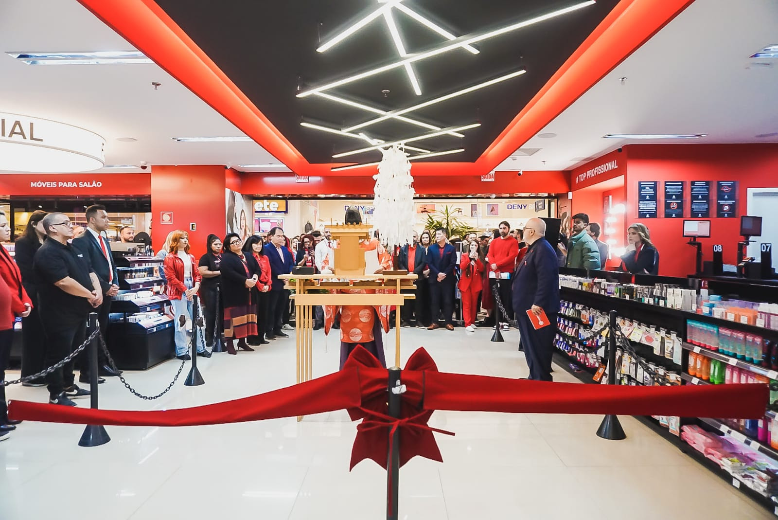 Ikesaki inaugura unidade no Shopping Aricanduva em evento triplo no Cinemark