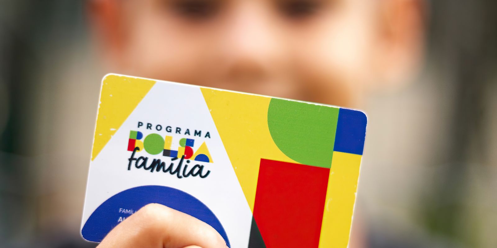 Caixa paga Bolsa Família a beneficiários com NIS de final 8