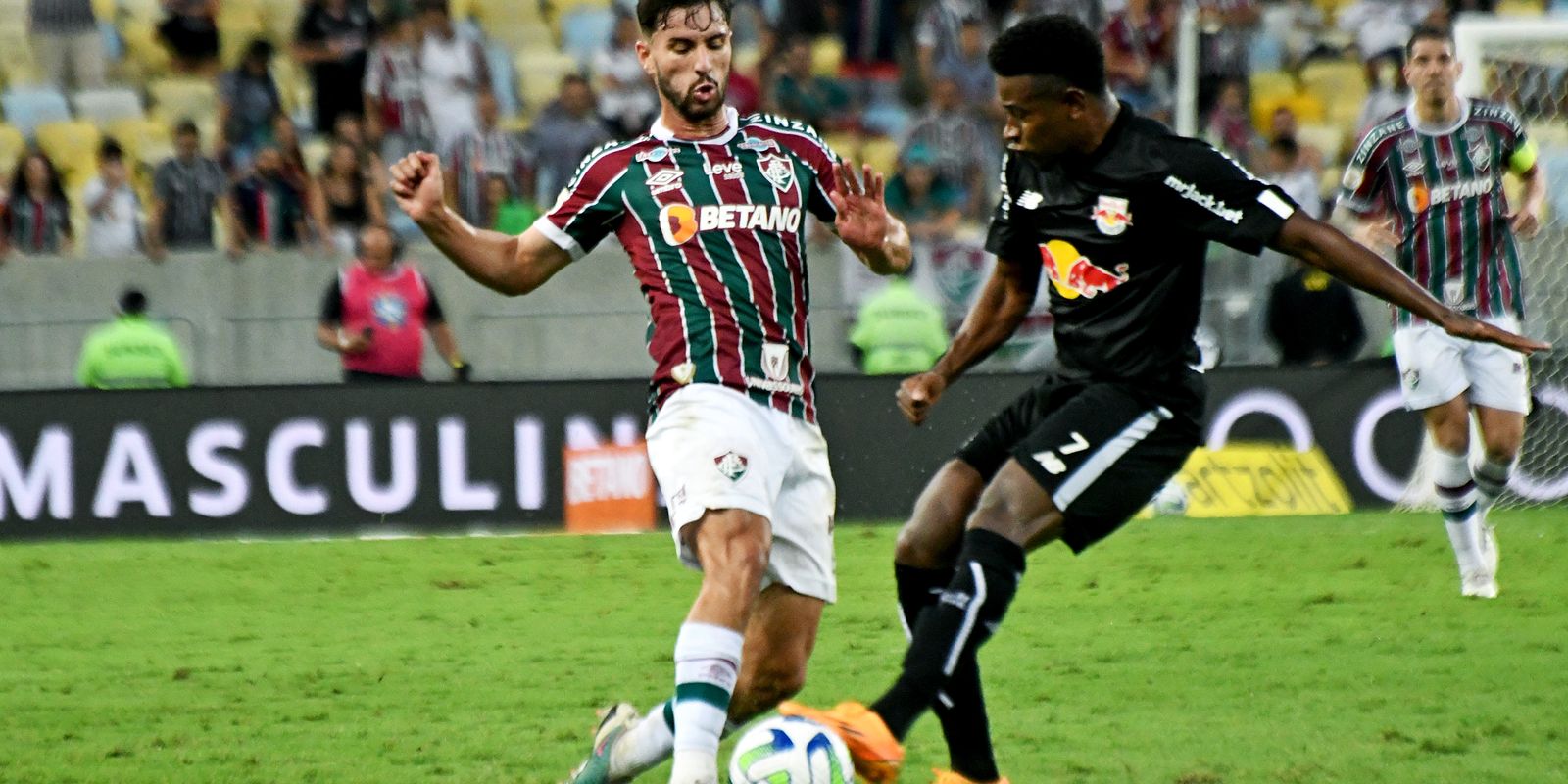 Fluminense e Red Bull Bragantino iniciam caminhada no Brasileirão