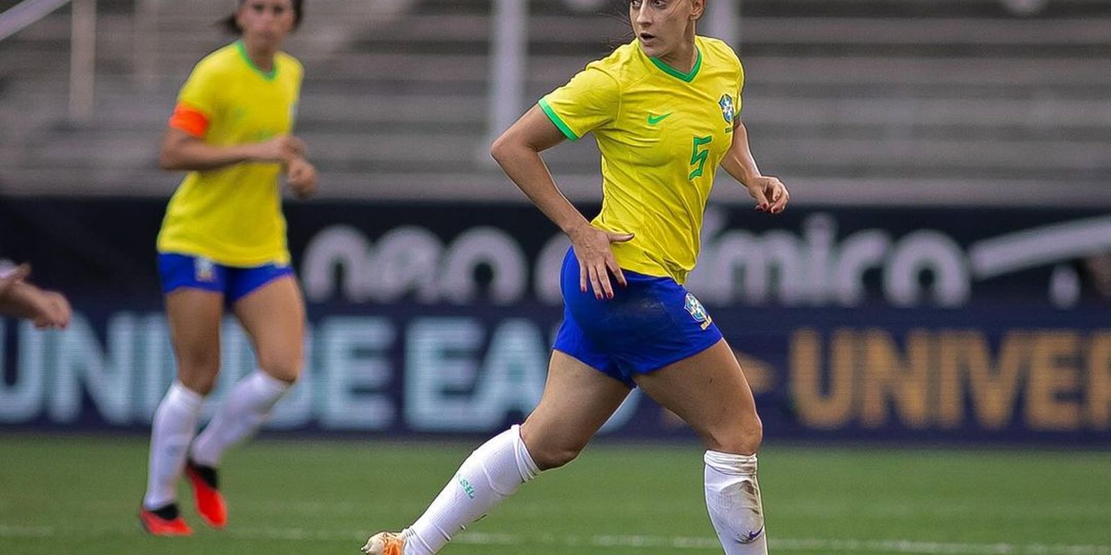 Luana, jogada da seleção, é diagnosticada com Linfoma de Hodgkin