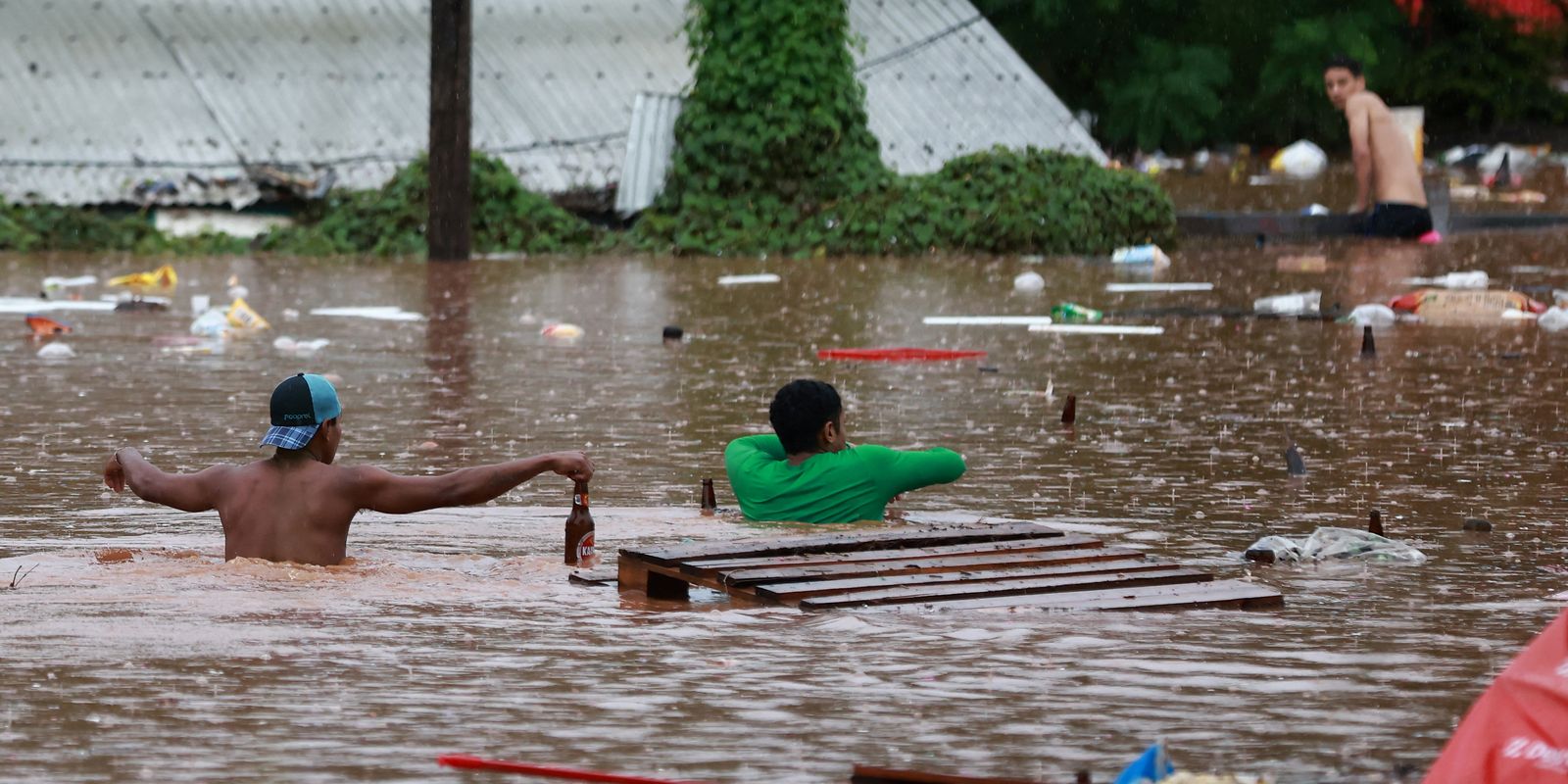 Chuvas deixam 19 barragens em estado de atenção no Rio Grande do Sul