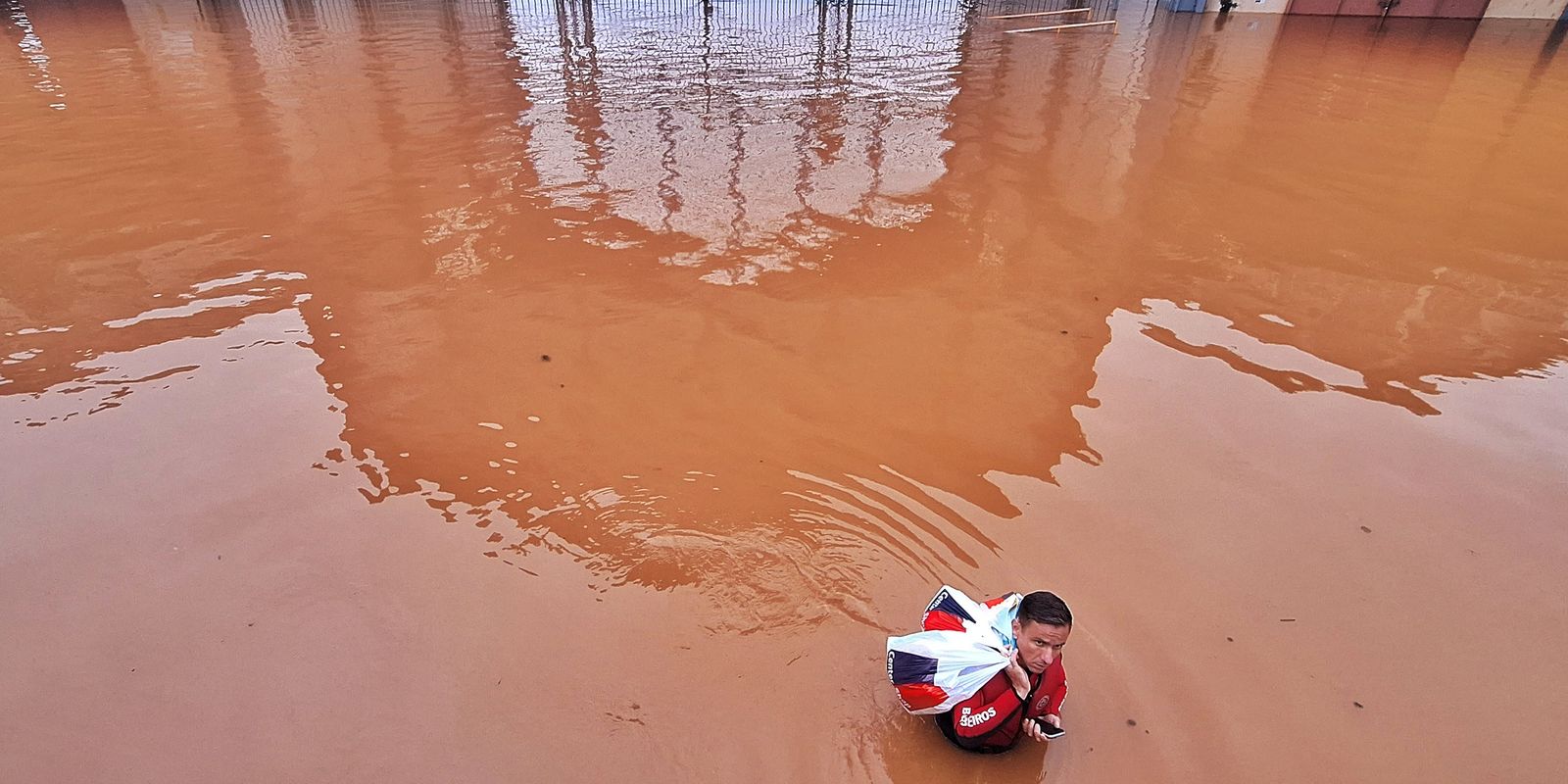 Com 50 mil em áreas de risco, Canoas ordena evacuação de 11 bairros