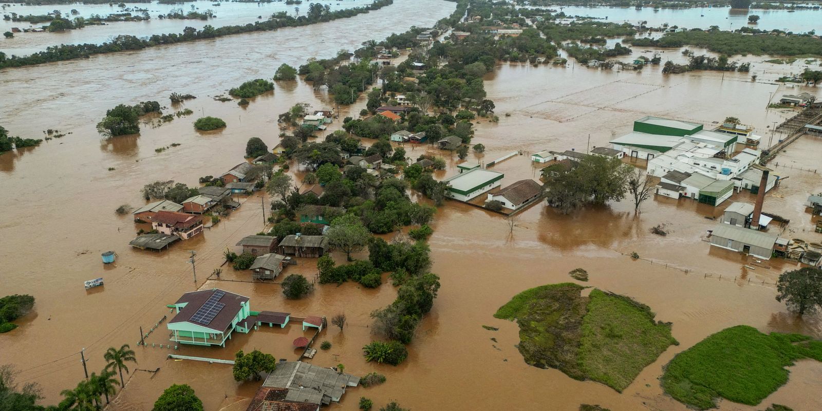 Temporais causam 8 mortes no RS; 21 pessoas estão desaparecidas