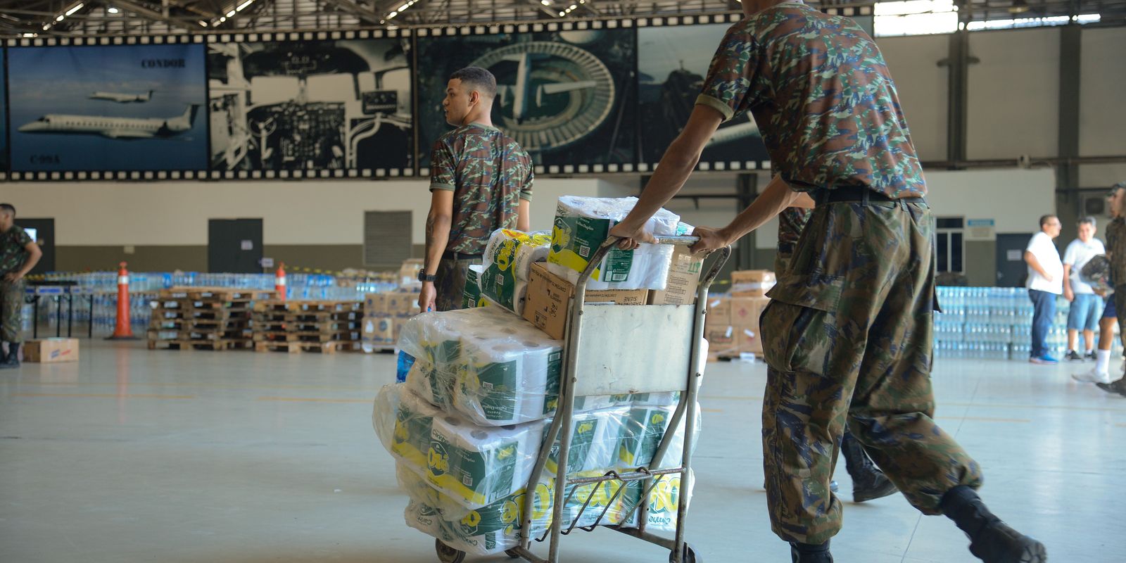 Forças Armadas mobilizam 20 mil militares no Rio Grande do Sul