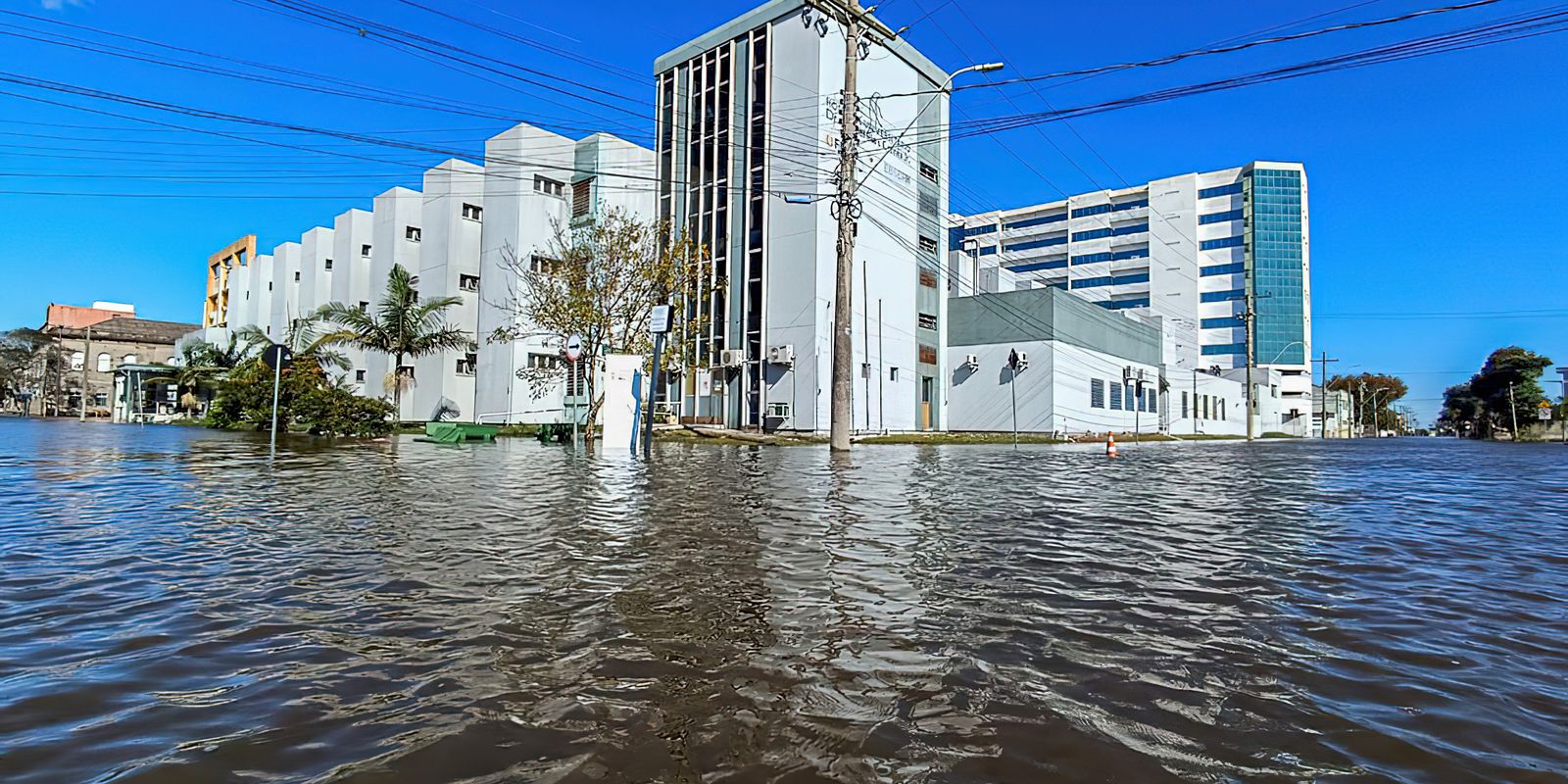 Hospital universitário no Rio Grande do Sul deixa de receber pacientes