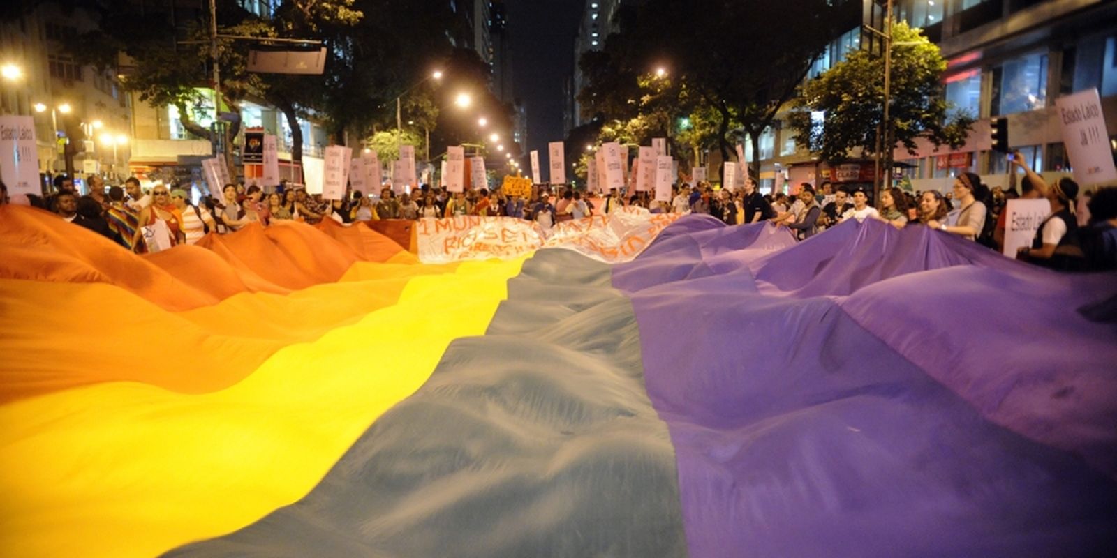 Policiais estão pouco preparados para lidar com LGBTfobia, diz estudo