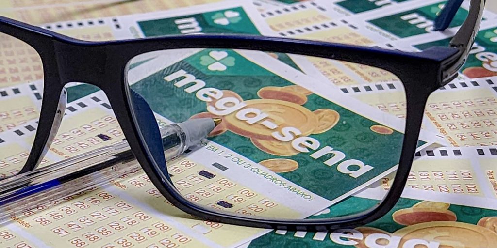 Mega-Sena sorteia neste sábado prêmio acumulado em R$ 100 milhões