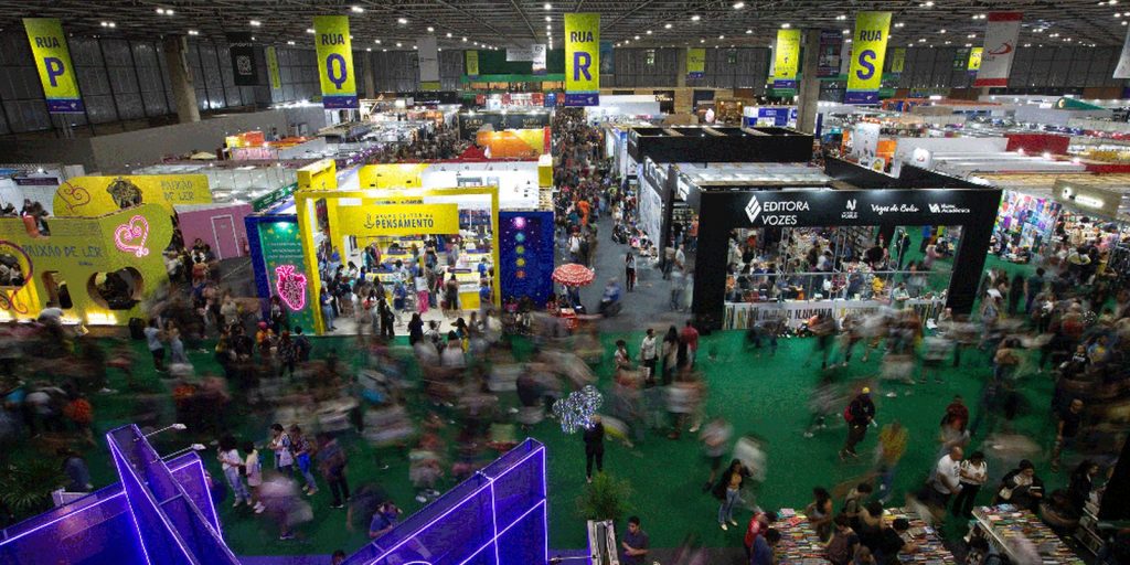 Bienal do Livro no Rio tem recorde de 740 mil visitantes