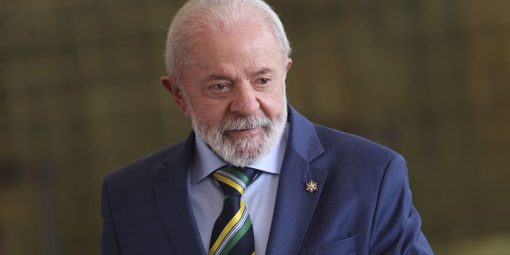 Brasil irá responder a tarifaço dos EUA com legislação, diz governo