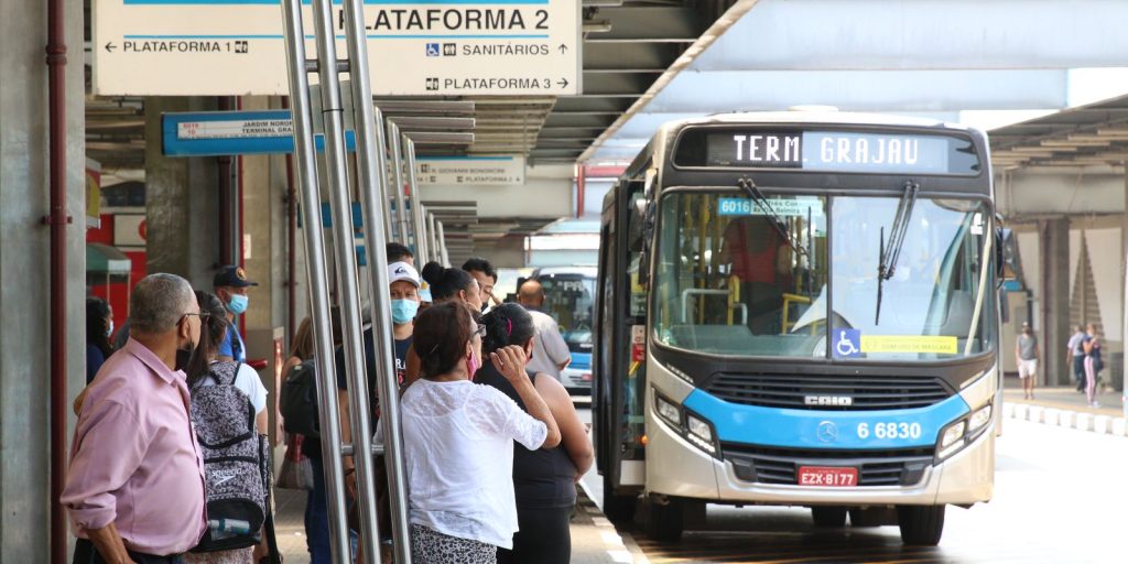 Cartão de gratuidade é dispensado no Rio para quem tem 65 anos ou mais