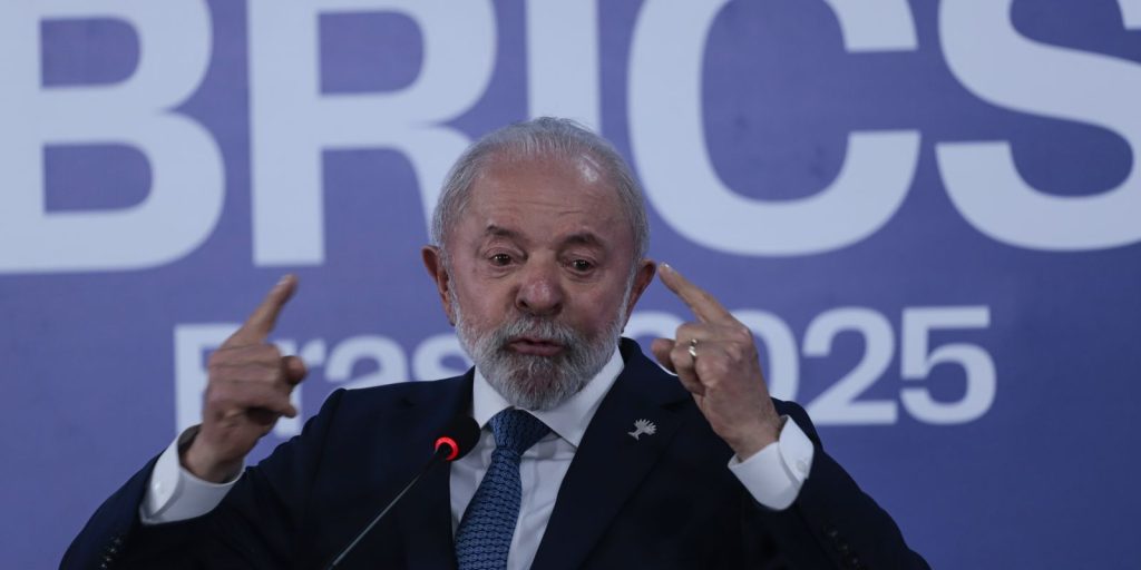 Lula afirma que Brics não nasceu para afrontar ninguém